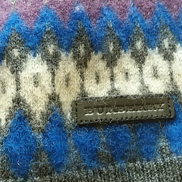 Burberry large purple cashmere button up cardigan - Picture 4 of 8